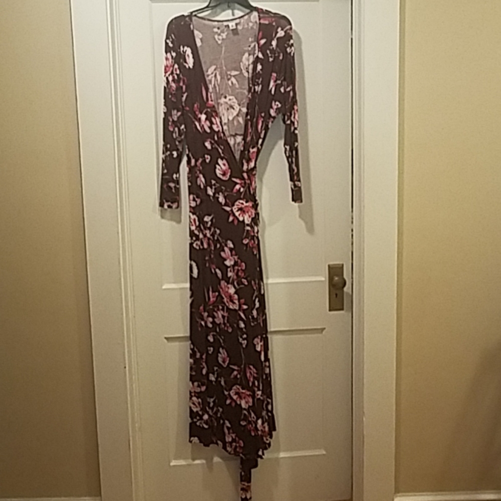 2XL Motherhood Maternity Wrap Dress